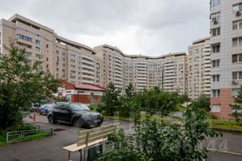 4-комн.кв., 130 м², этаж 9