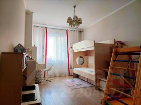 3-комн.кв., 95 м², этаж 4