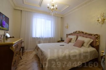 3-комн.кв., 100 м², этаж 3