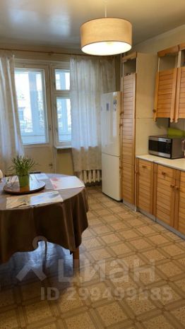 3-комн.кв., 92 м², этаж 2