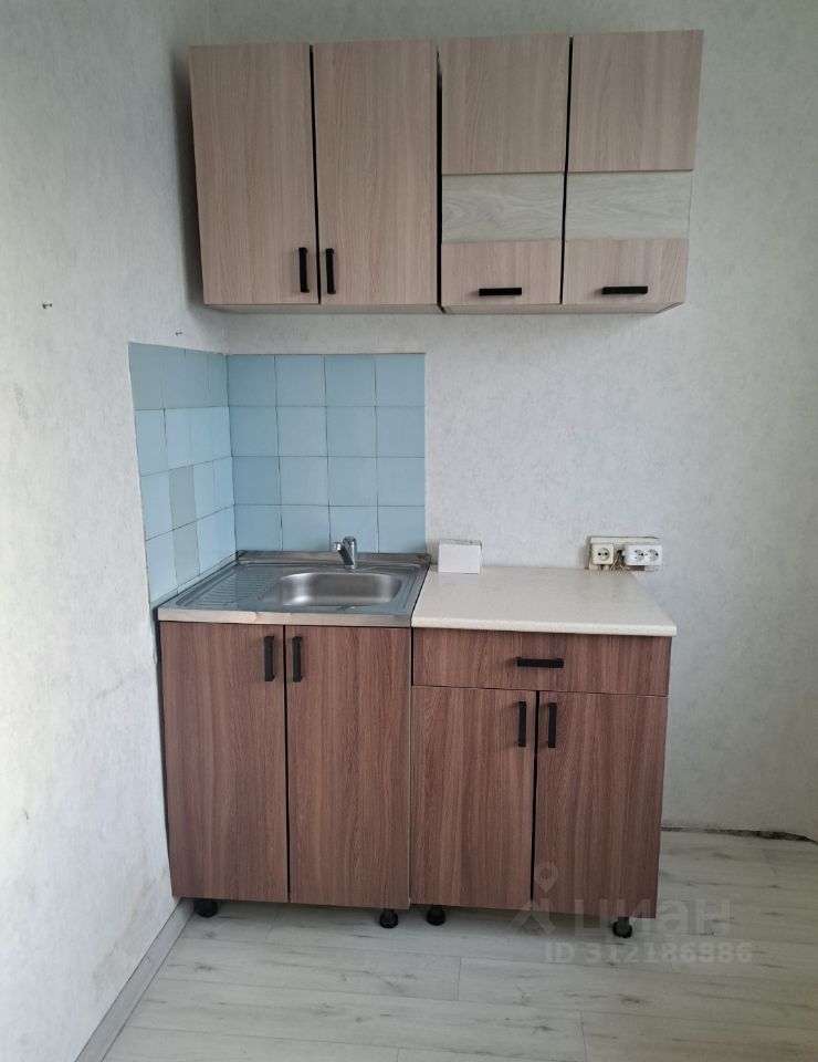 1-к кв. Красноярский край, Красноярск имени газеты Красноярский Рабочий просп., 128 (38.0 м²)