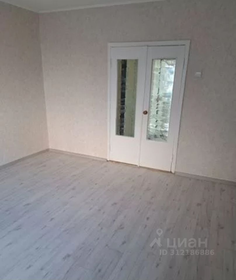 1-к кв. Красноярский край, Красноярск имени газеты Красноярский Рабочий просп., 128 (38.0 м²)