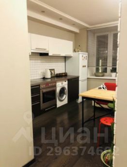 1-комн.кв., 38 м², этаж 3