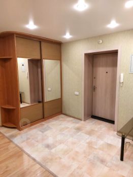 2-комн.кв., 70 м², этаж 8