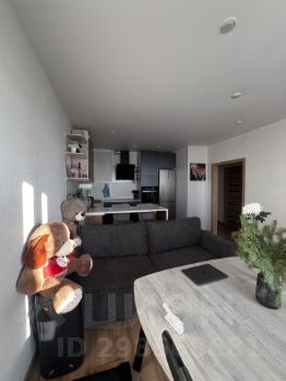 2-комн.кв., 44 м², этаж 23