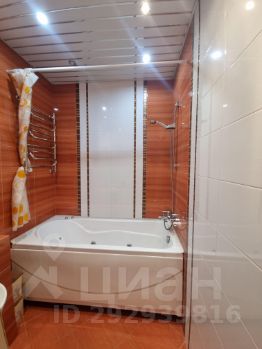 2-комн.кв., 64 м², этаж 10