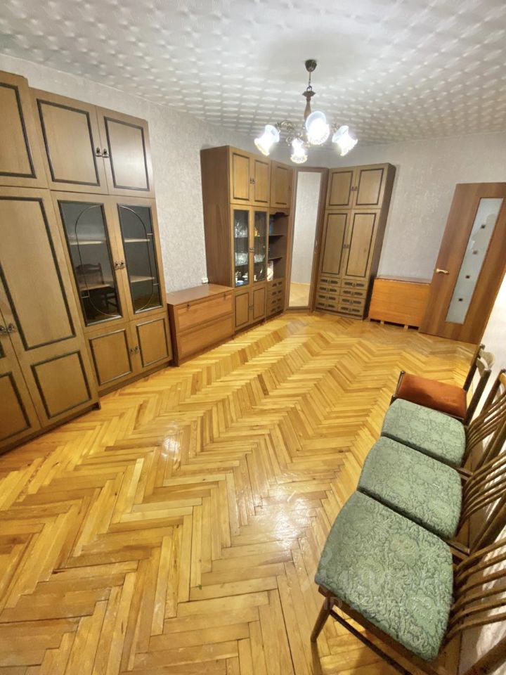 Продаю двухкомнатную квартиру 53м² ул. Генерала Шлыкова, 4 ...