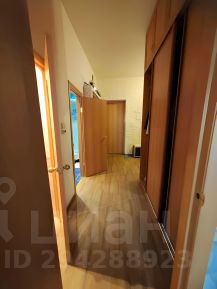 2-комн.кв., 87 м², этаж 3