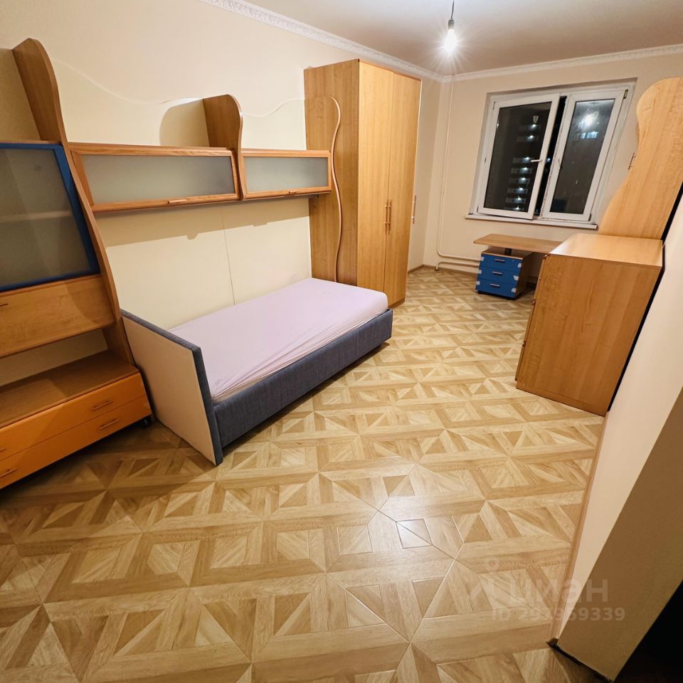 Сдам двухкомнатную квартиру 68м² ул. Соловьева, 4, Балашиха, Московская ...