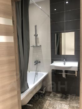 1-комн.кв., 42 м², этаж 24