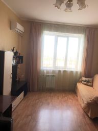 2-комн.кв., 72 м², этаж 8