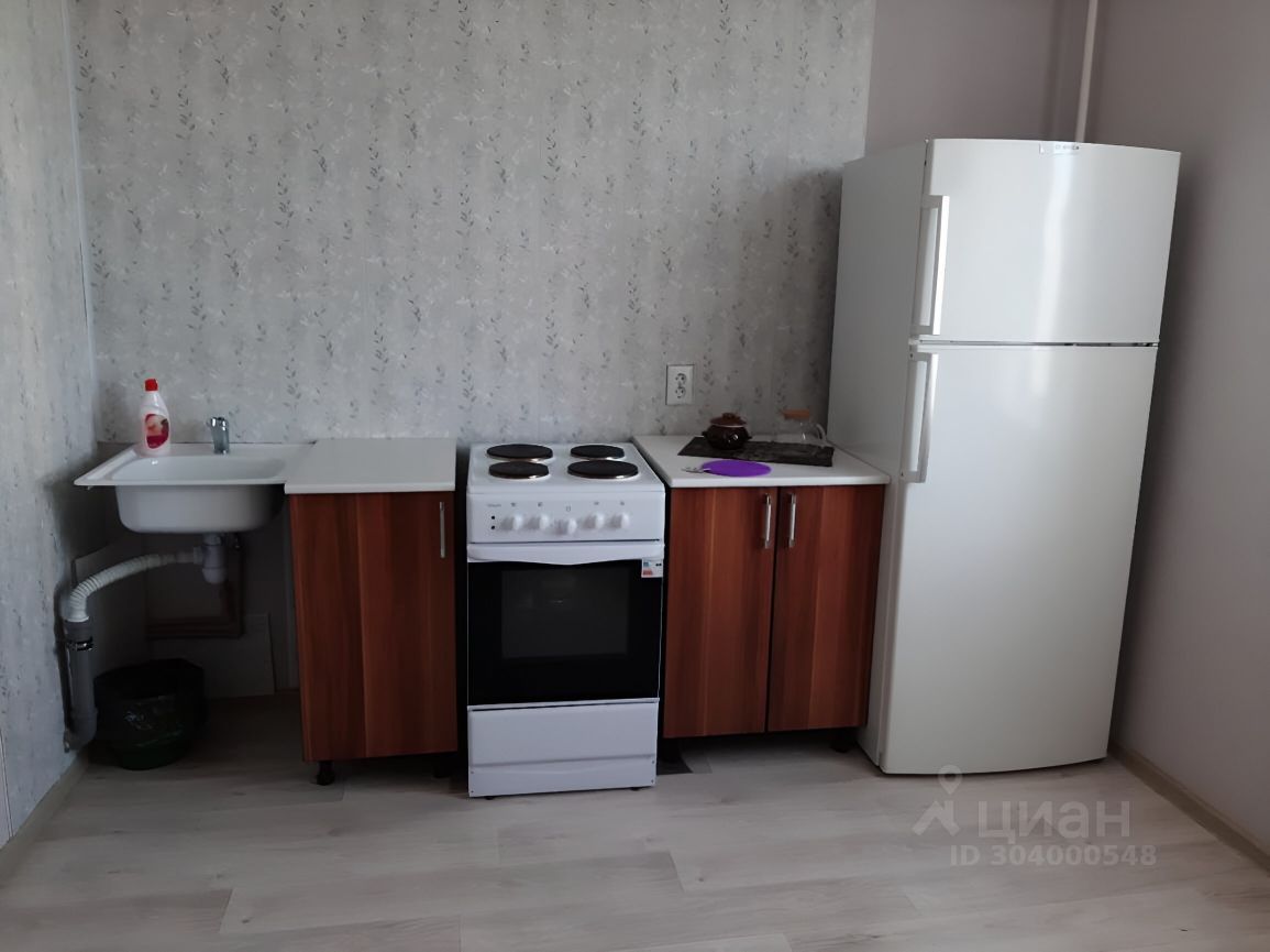 Снять однокомнатную квартиру 38м² просп. Анатолия Дериглазова, 117, Курск,  Курская область - база ЦИАН, объявление 304000548