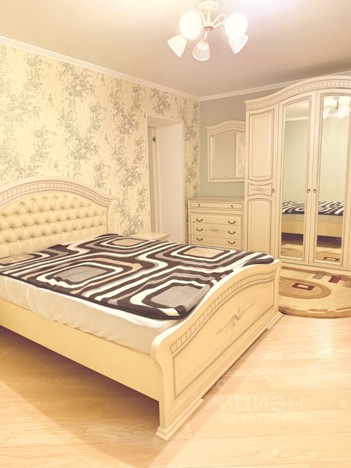 3-к кв. Курская область, Курск просп. Кулакова, 43 (70.3 м²)