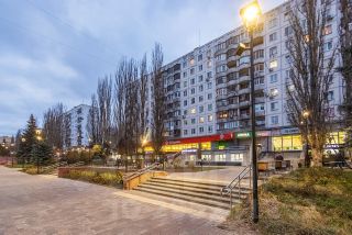 2-комн.кв., 43 м², этаж 3