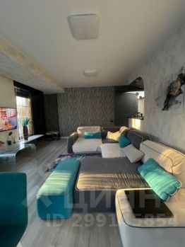 3-комн.кв., 90 м², этаж 3