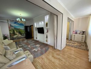 2-комн.кв., 74 м², этаж 2