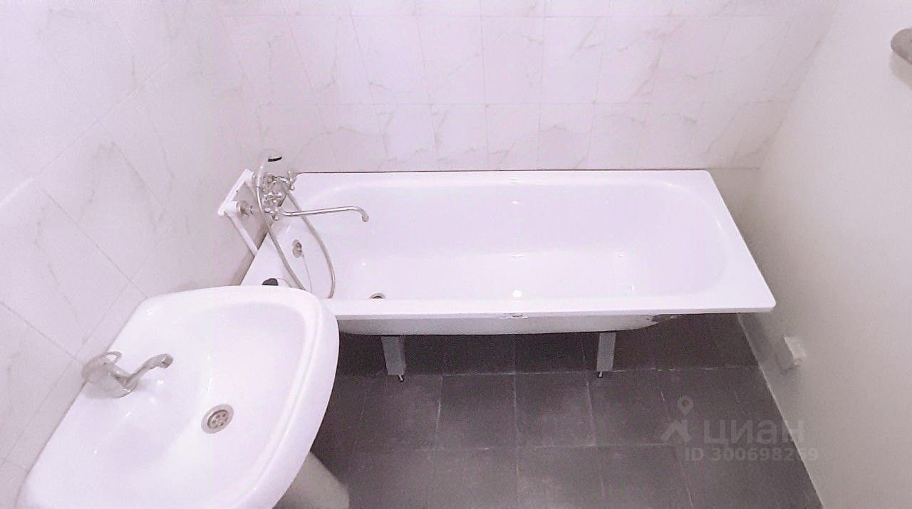 1-к кв. Липецкая область, Липецк ул. Дмитрия Фурсова, 7 (43.0 м²)