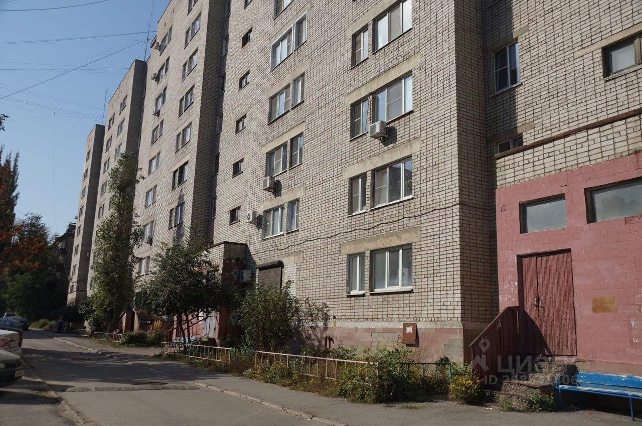 Продажа двухкомнатной квартиры 47 кв.м на 5 этаже в кирпичном доме, Липецк,  рядом остановки, магазины, школа