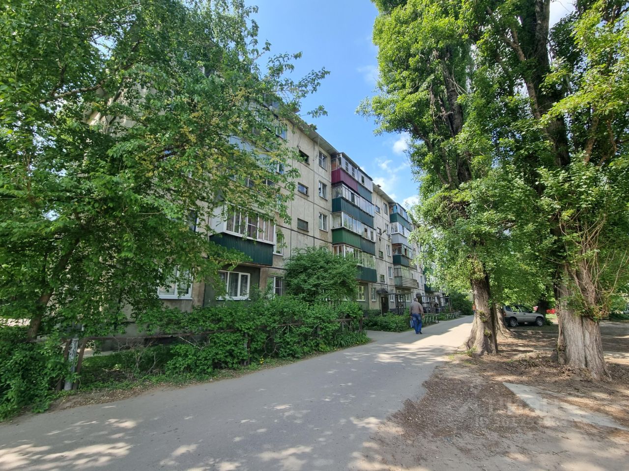 Продажа 2-комнатной квартиры 47,2 м² в районе ЛТЗ, Липецк с ремонтом и  балконами