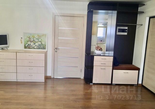 2-комн., 60 м², 1/9 этаж