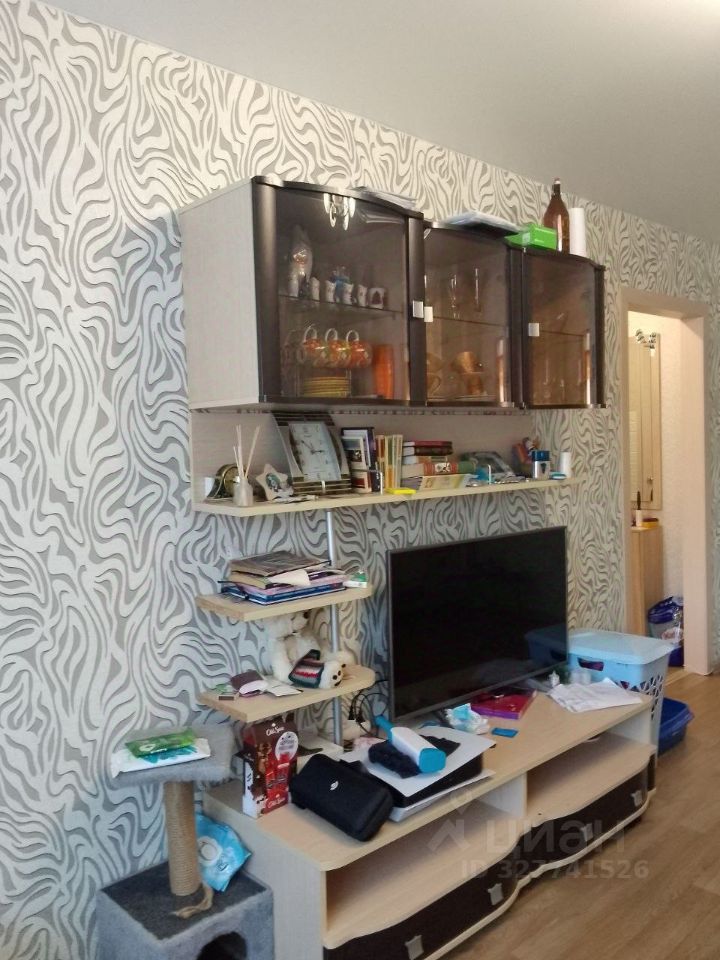 2-к кв. Ленинградская область, Луга просп. Урицкого, 66 (44.2 м²)