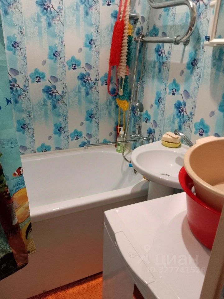 2-к кв. Ленинградская область, Луга просп. Урицкого, 66 (44.2 м²)