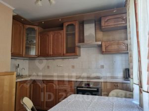 3-комн.кв., 72 м², этаж 1