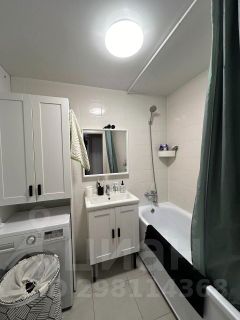 2-комн.кв., 65 м², этаж 13