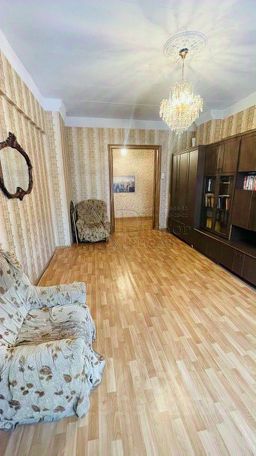 3-комн.кв., 80 м², этаж 2