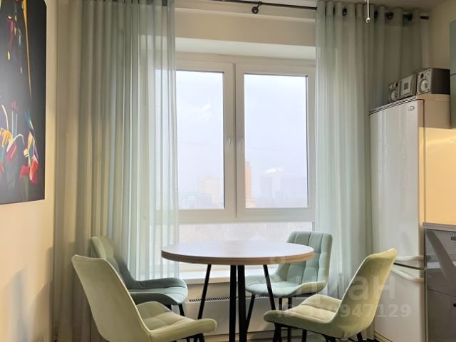 2-комн., 50,6 м², 10/25 этаж