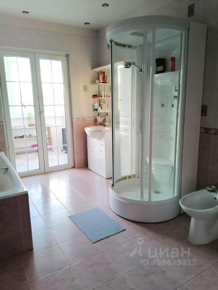 5-к кв. Магаданская область, Магадан Парковая ул., 11 (131.2 м²)