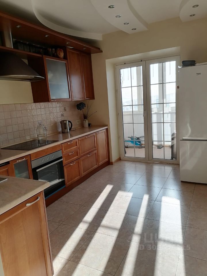 5-к кв. Магаданская область, Магадан Парковая ул., 11 (131.2 м²)