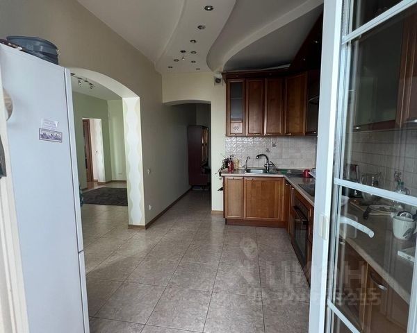 5-к кв. Магаданская область, Магадан Парковая ул., 11 (131.2 м²)