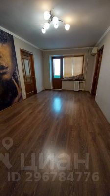 3-комн.кв., 55 м², этаж 4