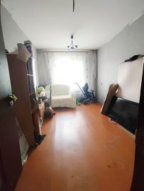 3-комн.кв., 74 м², этаж 1