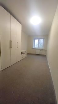 3-комн.кв., 58 м², этаж 3