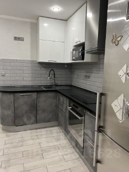 2-комн.кв., 51 м², этаж 17