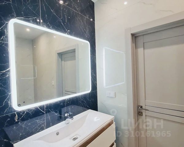 2-комн., 42 м², 18/24 этаж