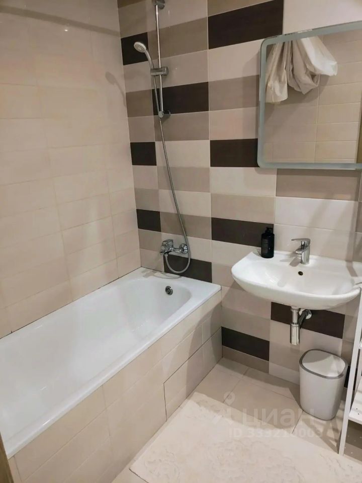 2-комнатная квартира, 65 м² — фото 7