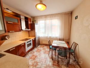 3-комн.кв., 72 м², этаж 3