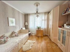 3-комн.кв., 75 м², этаж 10