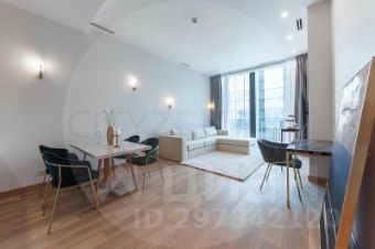 2-комн.апарт., 70 м², этаж 32