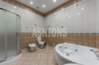 4-комн.кв., 184 м², этаж 2