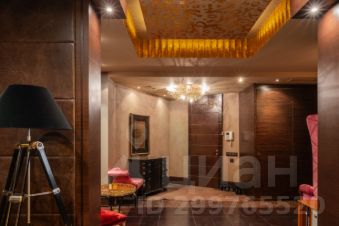 4-комн.кв., 245 м², этаж 2