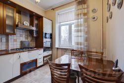 4-комн.кв., 100 м², этаж 3