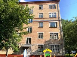 4-комн.кв., 98 м², этаж 1