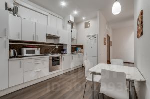 3-комн.кв., 108 м², этаж 2