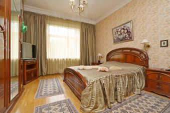 3-комн.кв., 92 м², этаж 4