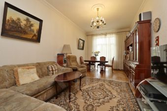 3-комн.кв., 92 м², этаж 4