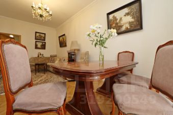 3-комн.кв., 92 м², этаж 4